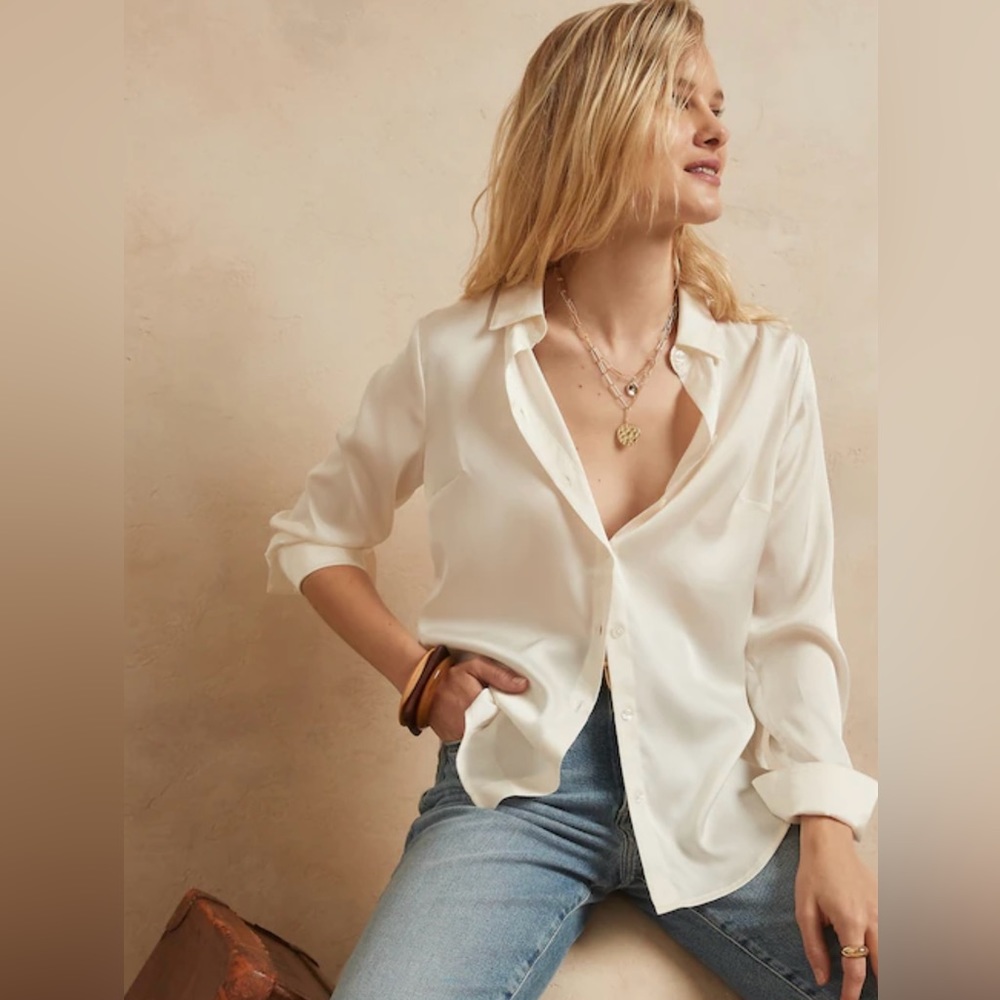Banana Republic Factory Satin Classic Fit Shirt Size L NWT